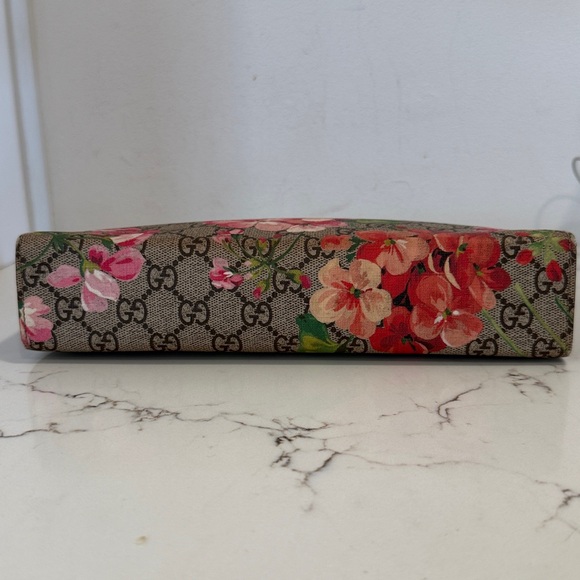 Gucci Blooms Clutch - Picture 7 of 11